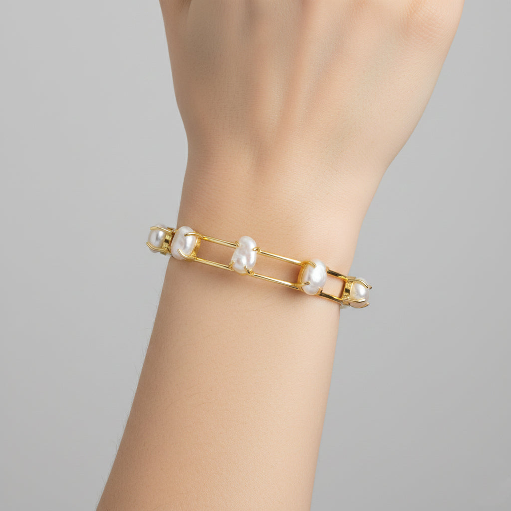 Pearl Halo Linear Cuff