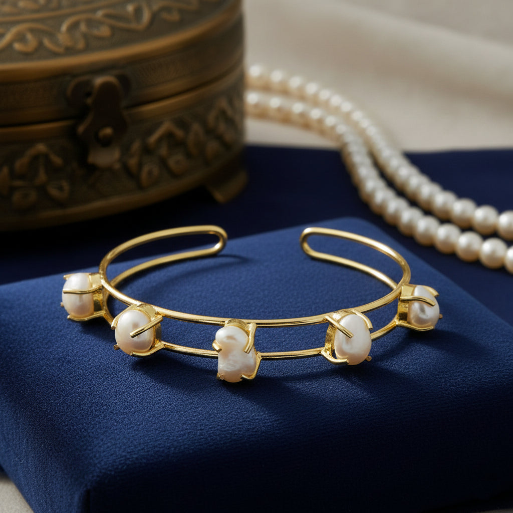 Pearl Halo Linear Cuff