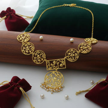 Amara Pearl Bead Necklace