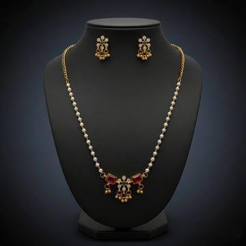 Mohini Pearl Charm Necklace Set