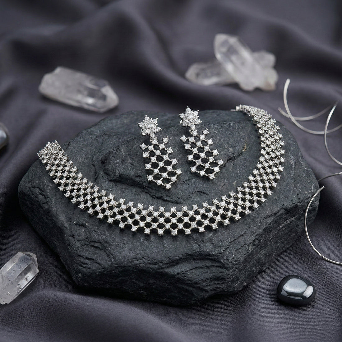 Arctic Lattice Royale Necklace Set