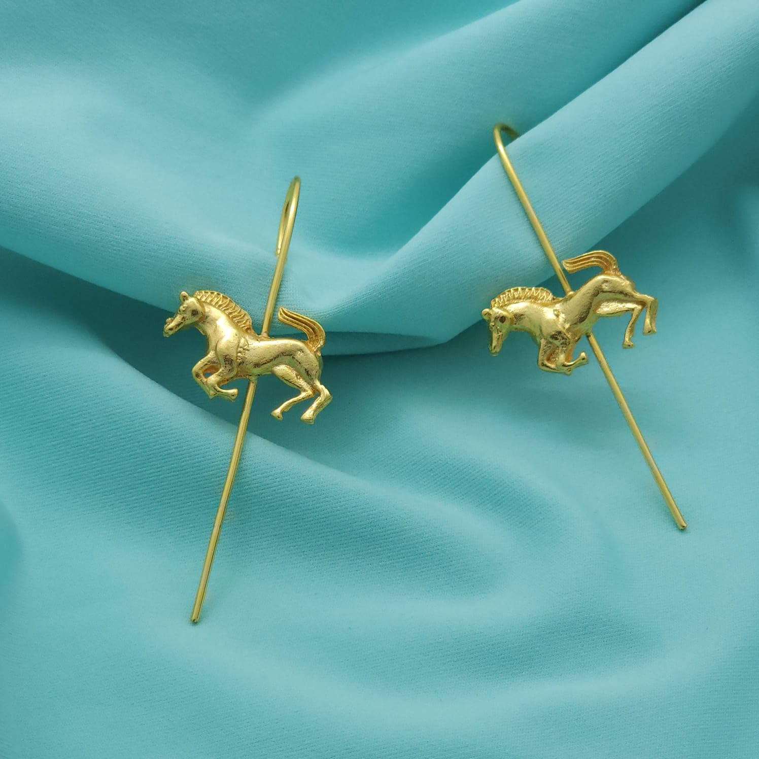 Ashwa Arise – Rearing Horse Needle Earcuffs